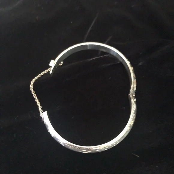 Silver Hinged Cuff Bracelet, 925 Thai Silver - Picture 8 of 9